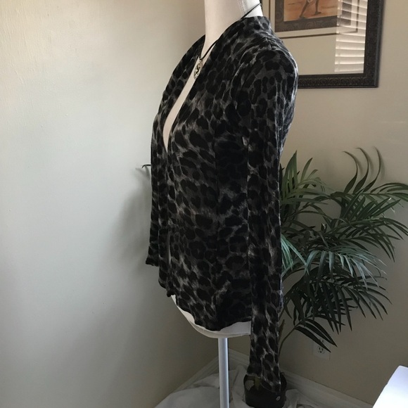 Zanana Animal Print Open Front Cardigan. S - Picture 4 of 5